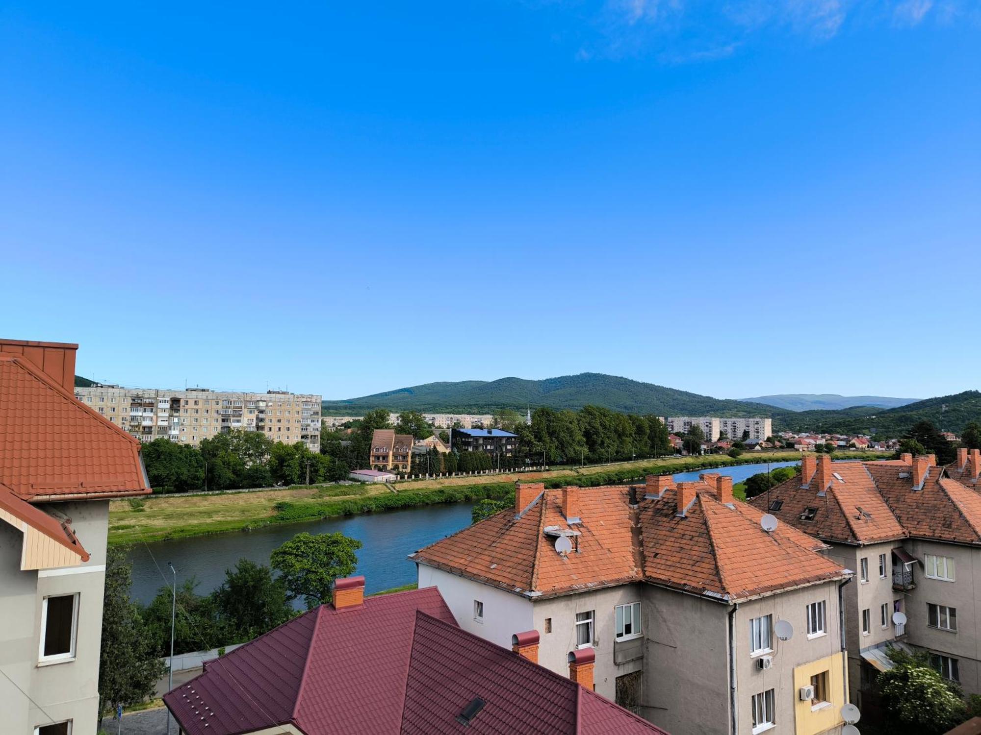Apartments Domovik Parkaniya, 2A Mukácheve Exterior foto
